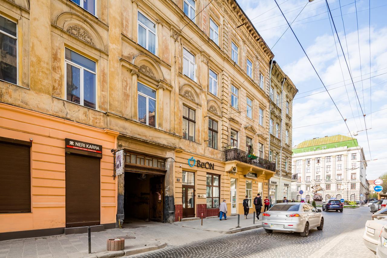 Апартаменти На Гнатюка 17 Lviv Eksteriør bilde